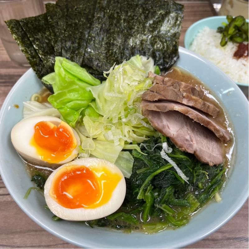 究極全部のせラーメン（中）(武蔵家 中野本店)