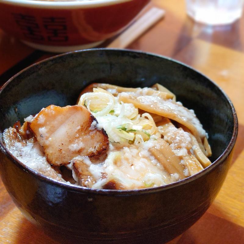 チャーシュー丼(岩前戸商店)