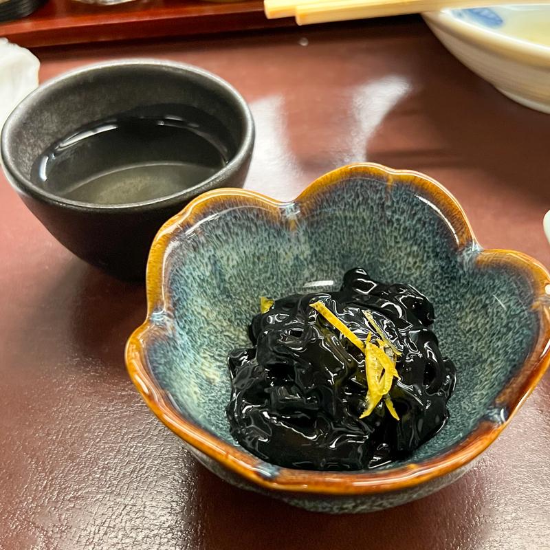 黒づくり(黒百合 （くろゆり）)