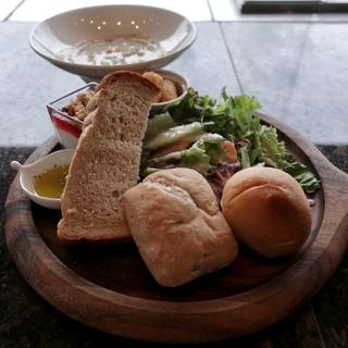 本日のスープセット(パン付き)(Bakery&Table 箱根（ベーカリー＆テーブル）)