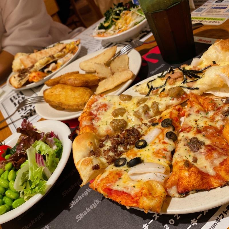 (シェーキーズ 池袋東口店)