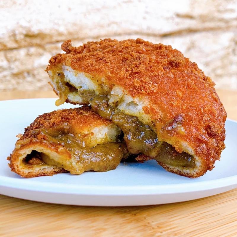 カレーパン(Zopf カレーパン専門店 東京駅構内店)