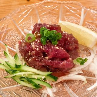 やぎユッケ(大衆酒場 魚仁)