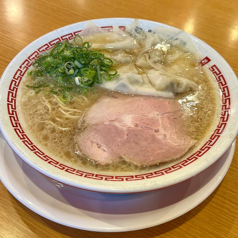 ワンタンメン(幸ちゃんラーメン博多本店)