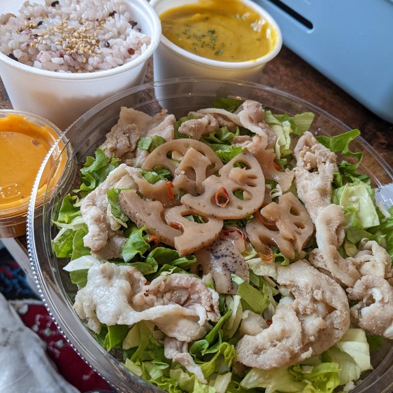 週替わりサラダランチセット（雑穀ごはん付き）(ベジタリテル)