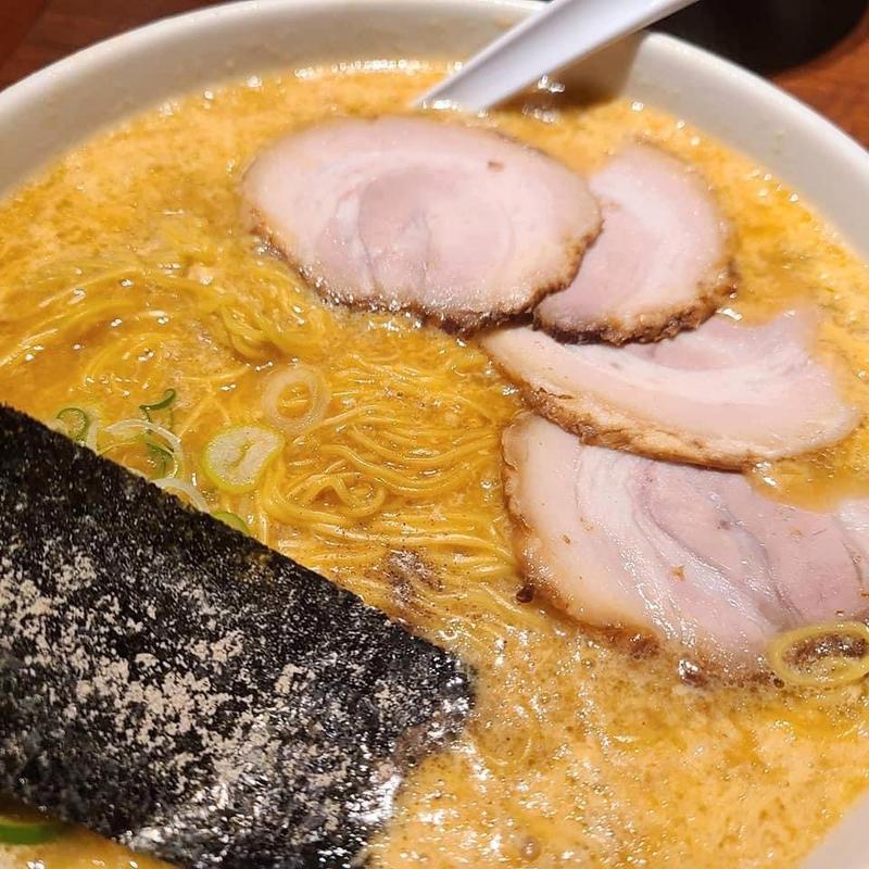 叉焼麺(萬珍軒 （マンチンケン）)
