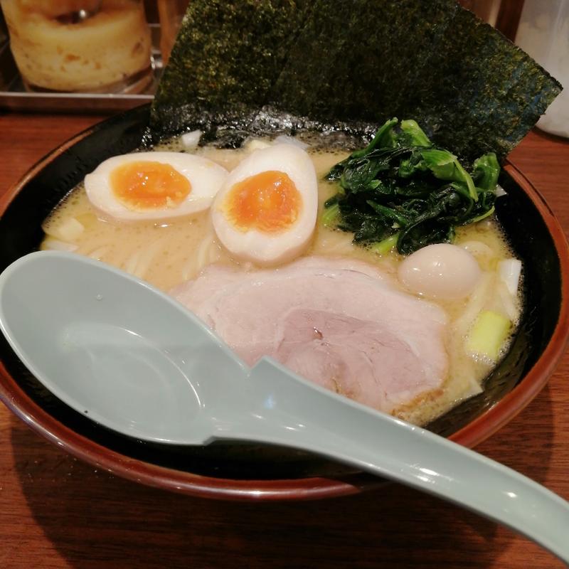 味玉ラーメン(横浜家系ラーメン 極味家 北浦和店)
