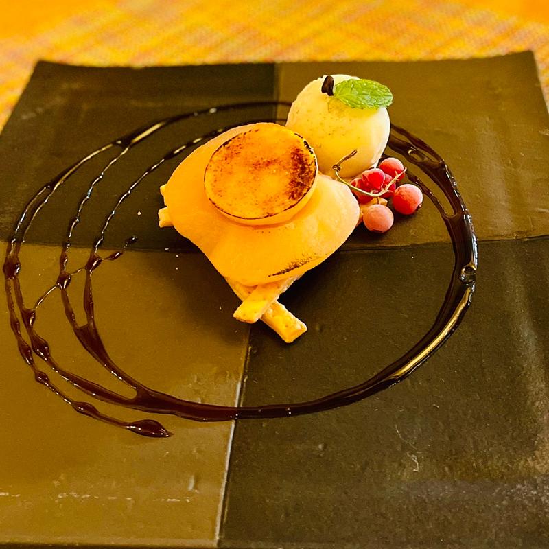 紅玉のクレームブリュレ　山椒のジェラート(イル・テアトロ／ホテル椿山荘東京)