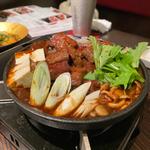 濃厚味噌のすき焼き風肉鍋(個室 肉寿司と飛騨牛もつ鍋 くずし割烹たてがみ 金山駅前店)
