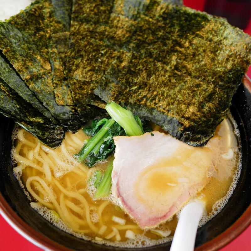 白流らーめん(京都 あくた川流直系 らーめん 三刀流)