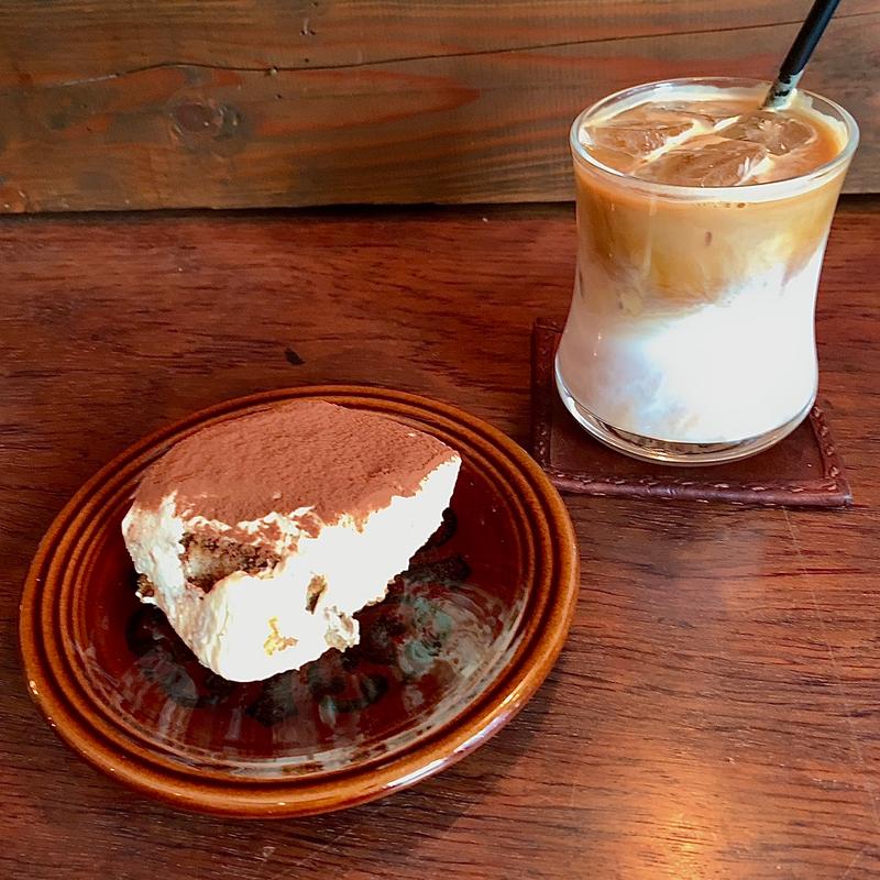 (Hood by Vargas （フッド バイ バーガス　【旧店名】フッドカフェ）)