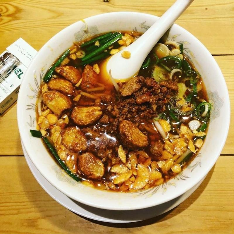 にんにくごろごろラーメン🍜(ラーメン縁屋)