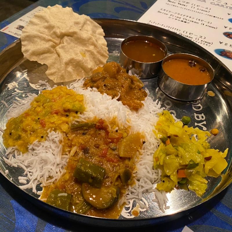 南インド式ベジミールス食べ放題(madras meals マドラスミールス)