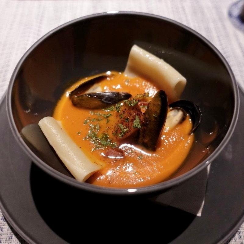 クリームトマトスープ(リバーサイドキッチン＆バー | Riverside Kitchen&Bar)