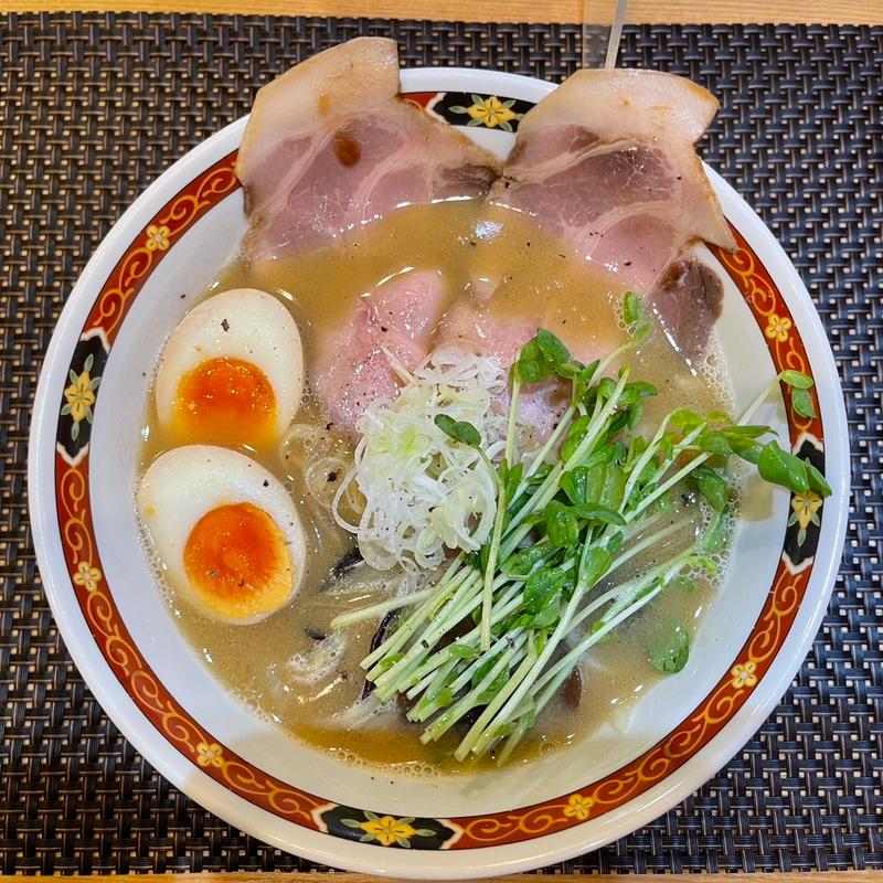 プレッタムーア　味玉中華そば(YAMACHAN)