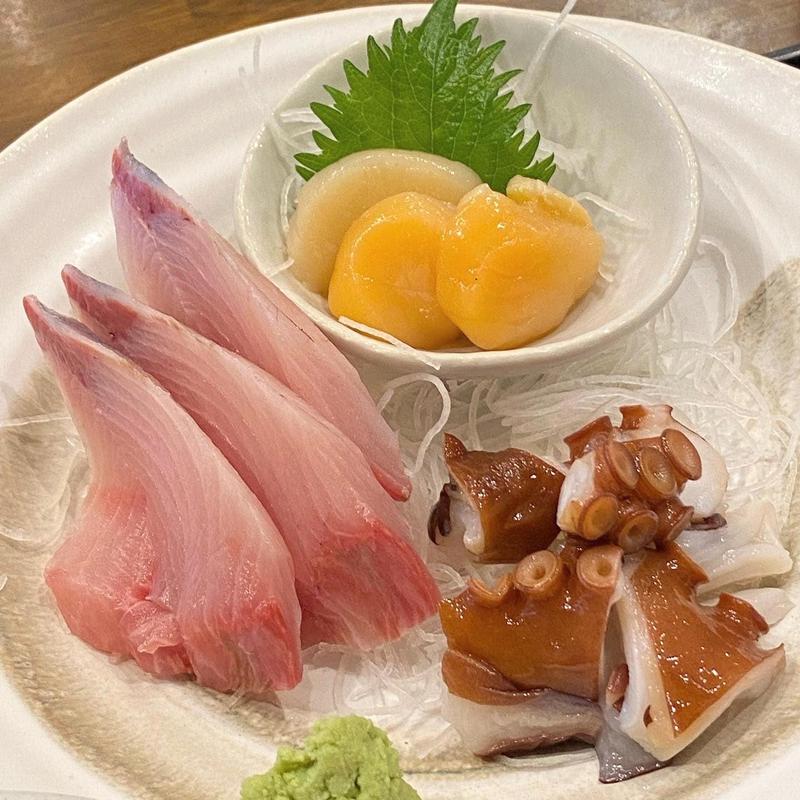 刺身盛り合わせ(巣鴨ときわ食堂 庚申塚店 （すがもときわしょくどう）)