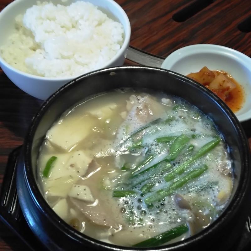 白スンドゥブチゲ(草家)