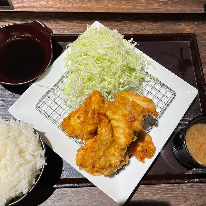 とり天マウンテン定食(とり専門店 鳥さく)