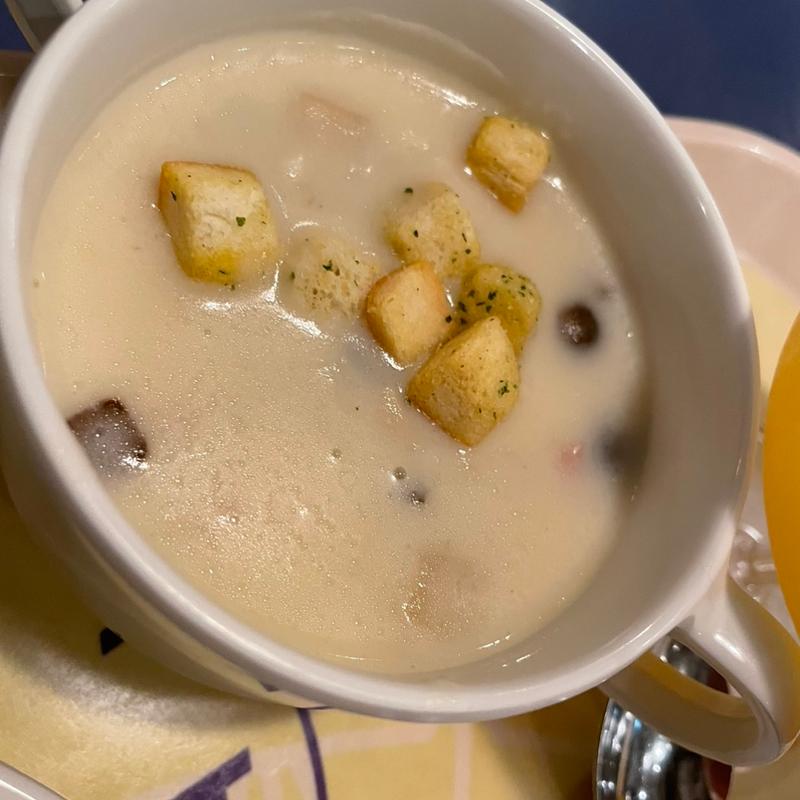 キノコチャウダー(東京ディズニーシー ホライズンベイ・レストラン)