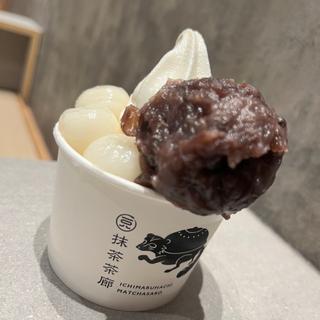 豆乳ソフトクリーム(一◯八抹茶茶廊 光が丘IMA店)