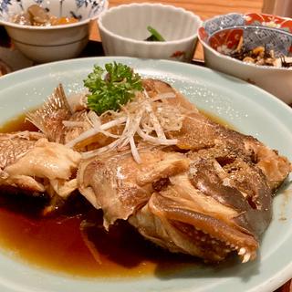 鯛のカブト煮定食(一品もうり)