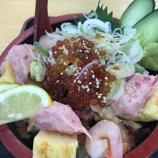 海鮮丼(野口鮮魚店 （ノグチセンギョテン）)