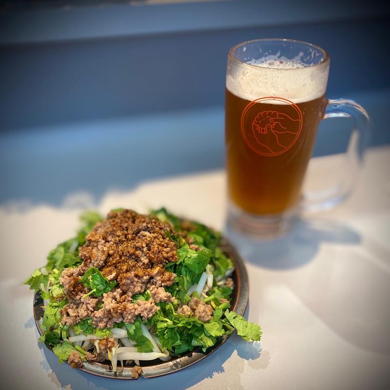 パクチー肉味噌もやし(東京ギョーザスタンド ウーロン GREEN SPRINGS店)