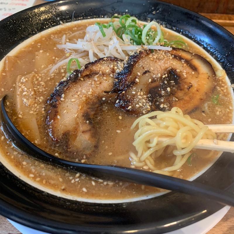 とんこつみそらーめん(伊右衛門らーめん)