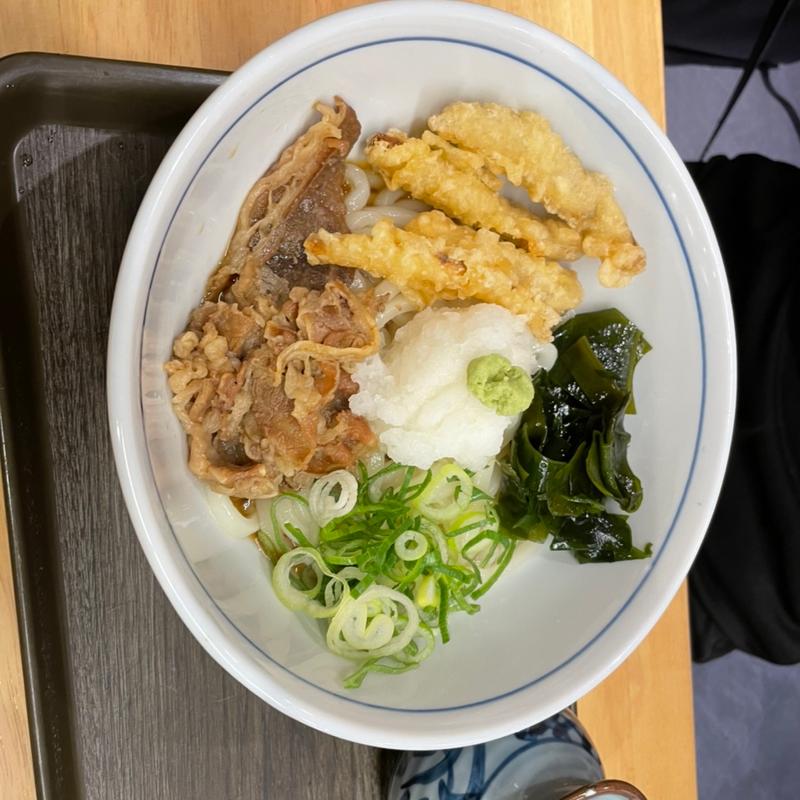 肉ごぼうぶっかけうど？(ウエスト 那の川店(うどん))
