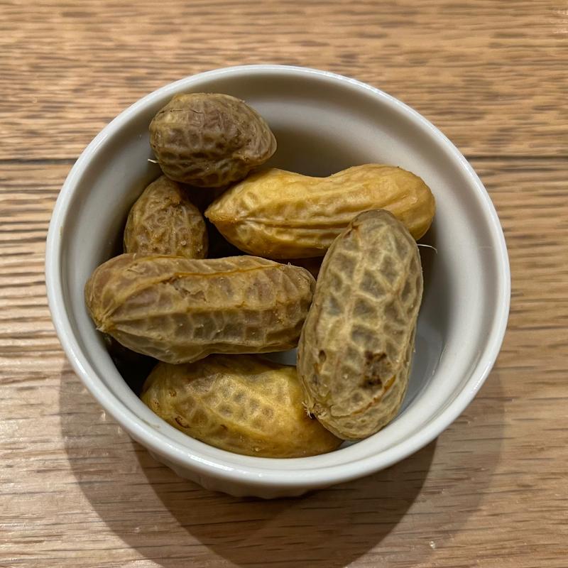 お通し（薄皮ピーナッツ）(プロント 名古屋駅店)