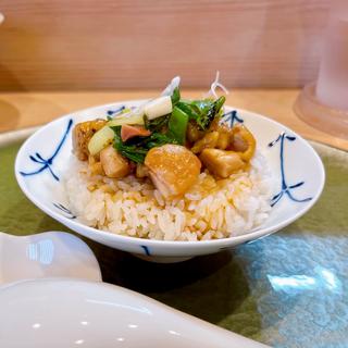 知床鶏もも炙り焼き丼(中華そば深緑)