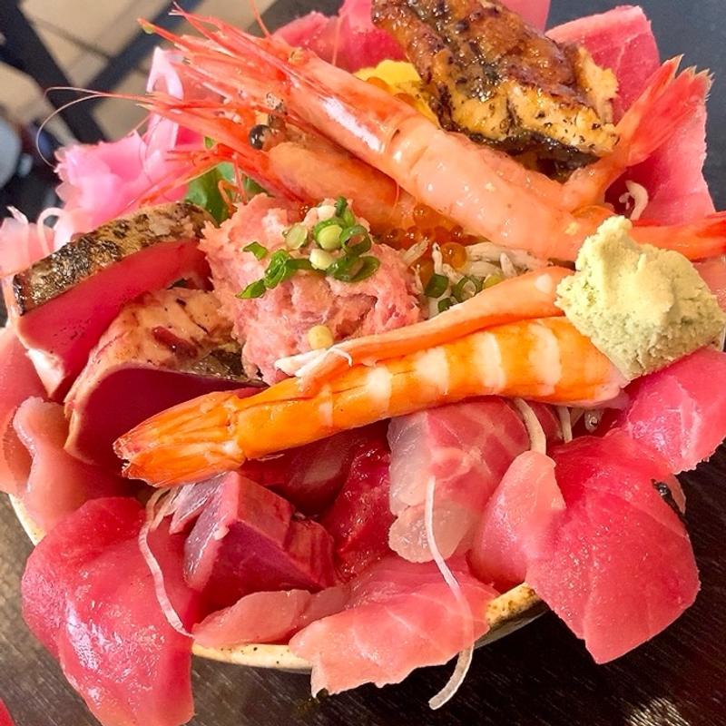 スペシャルランチ海鮮丼(仙石すし 本店)