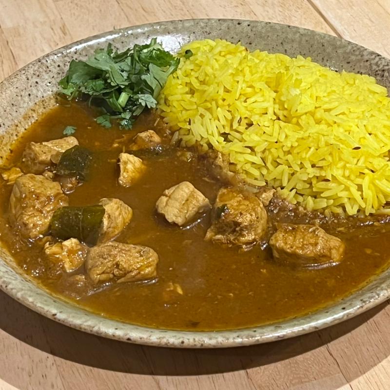 サメのカレー(スパイスバー コザブロ)