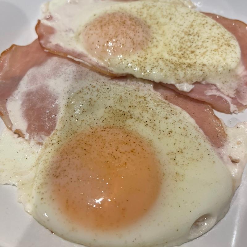 ハムエッグ(居酒屋 遙 -HARU-)