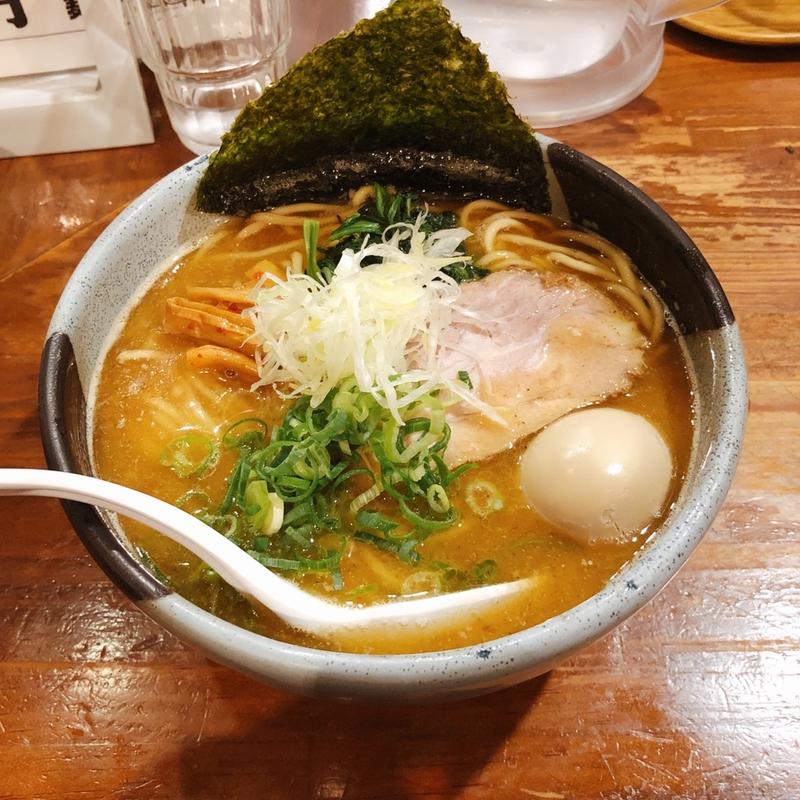 鐙らぁめん大盛り味玉トッピング(麺や鐙 茅ヶ崎本店)