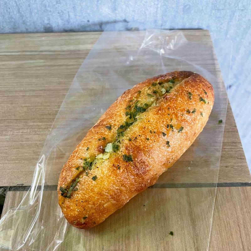 ガーリックフランス(THE STANDARD BAKERS 下北沢店)