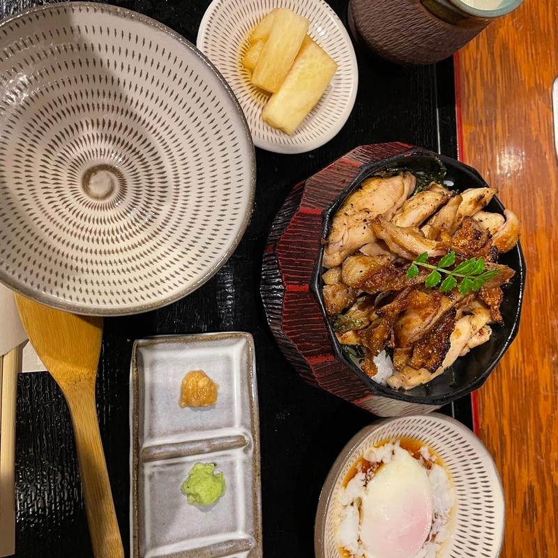 (水たき料亭 博多華味鳥 天神店)