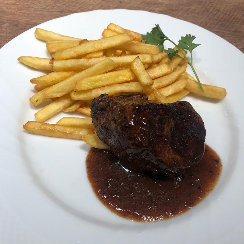 (赤白 阪急三番街店)