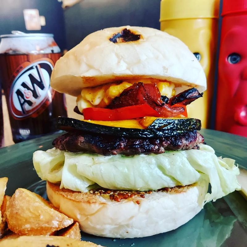 ポッピンハロウィンパンプキンバーガー(This is Burger )