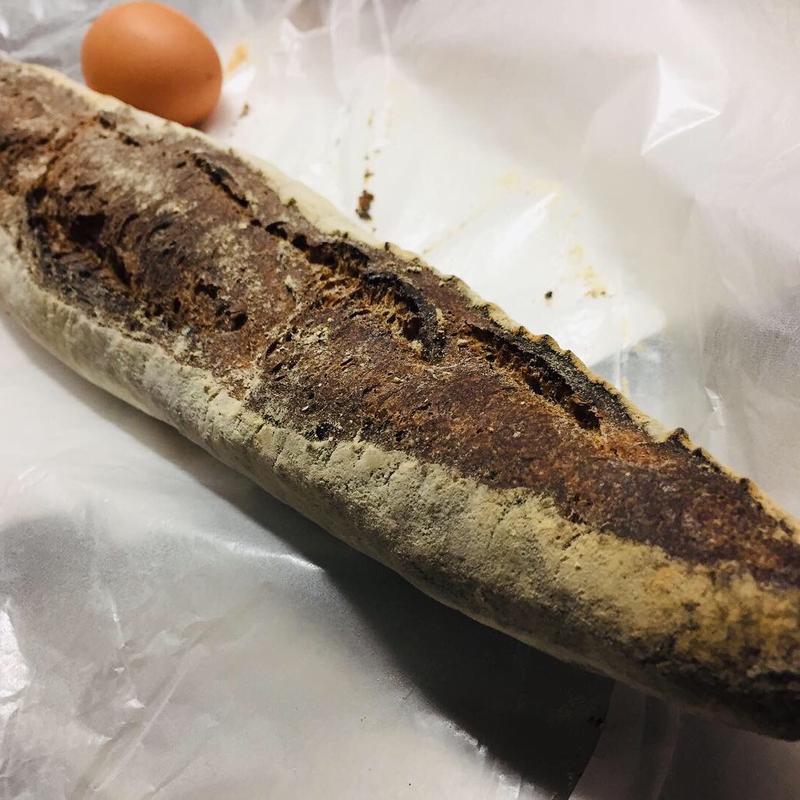 ライ麦のバゲット(eteco bread)
