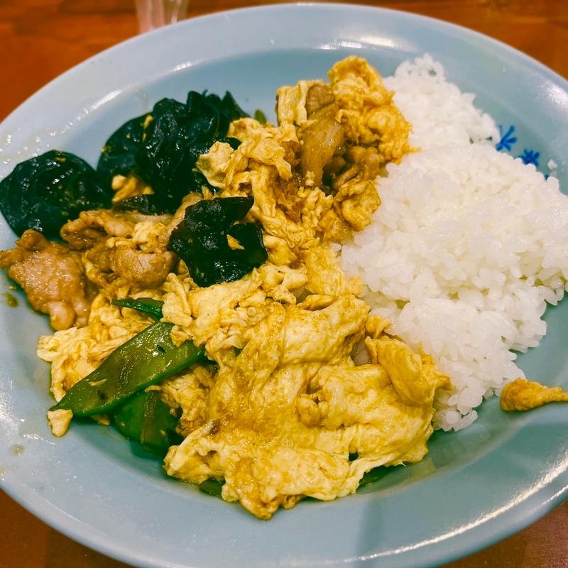 木くらげと玉子の炒め丼(光華飯店 （コウカハンテン）)