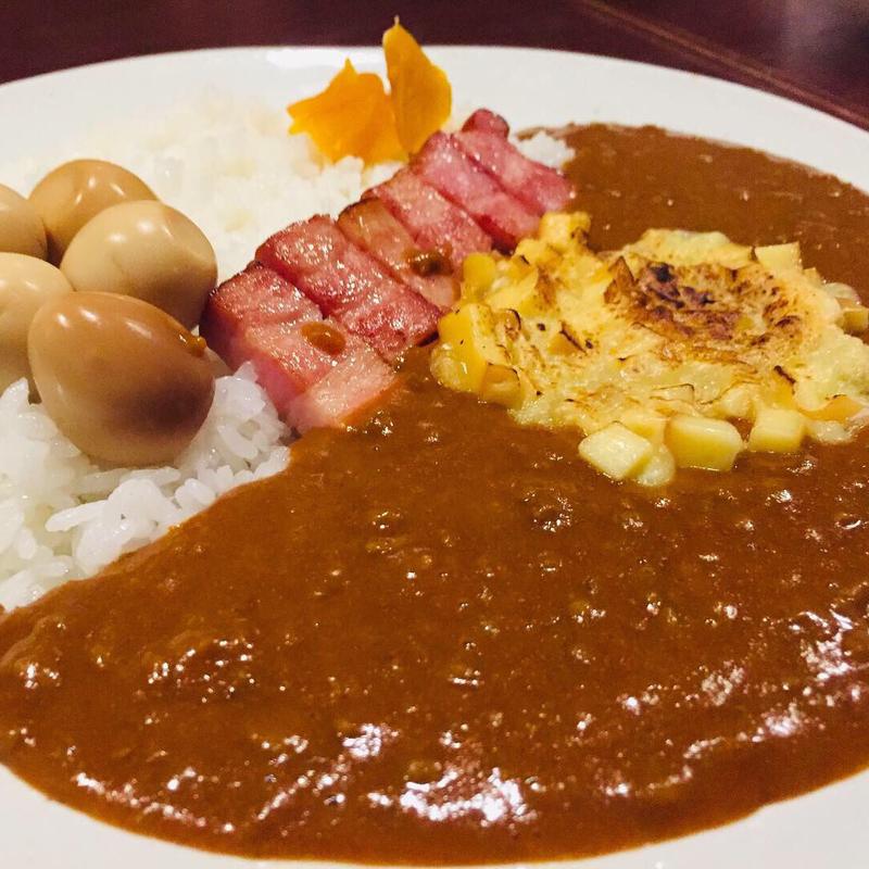 燻製カレー(炭火・燻製料理 五福)