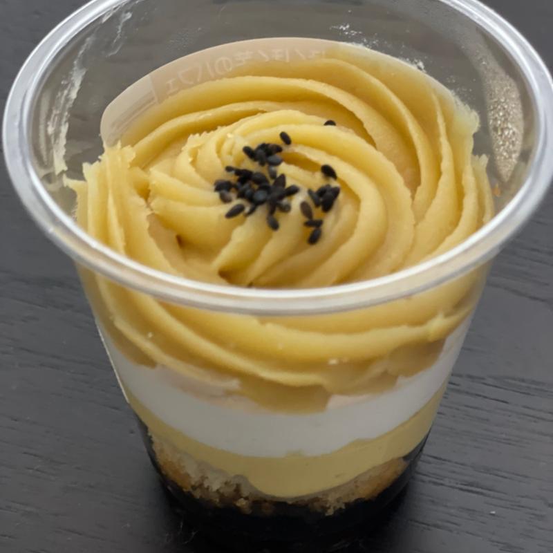 ほくほく芋のパフェ(ローソン 上鶴間店)
