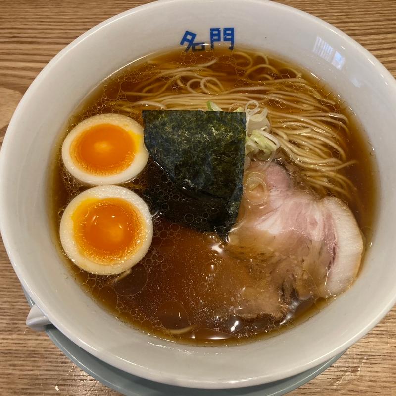 醤油ラーメン玉子入り(名門)