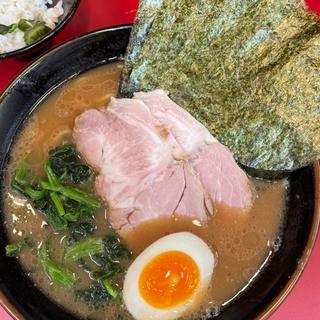 (横浜らーめん山本家)