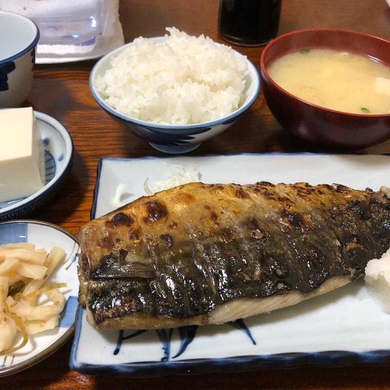 (鯖の一枚焼き専門 食事と酒処 眞（まこと）)