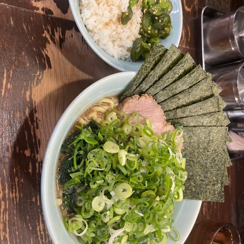 ネギ増しラーメン(武道家 口 くにがまえ)
