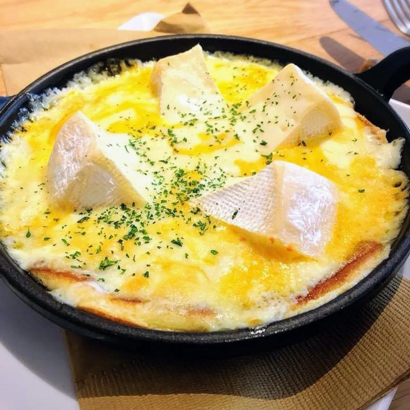 とろけるチーズフォンデュパンケーキ(オリジナルパンケーキハウス 北千住店)