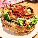 BBQポークとたっぷり野菜のダッチベイビー(オリジナルパンケーキハウス 北千住店)