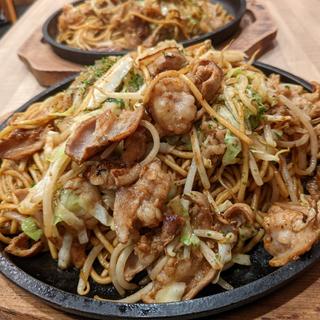 博多ホルモン焼そば（ソース）大盛(かな川 博多一番街店)